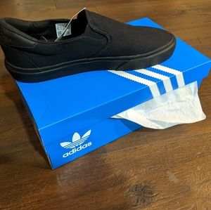 Adidas Court Rallye Black Slip Ons